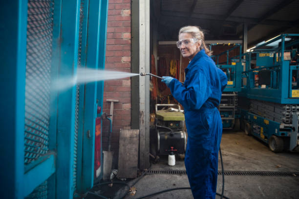 Best Concrete Pressure Washing  in St Elmo, IL